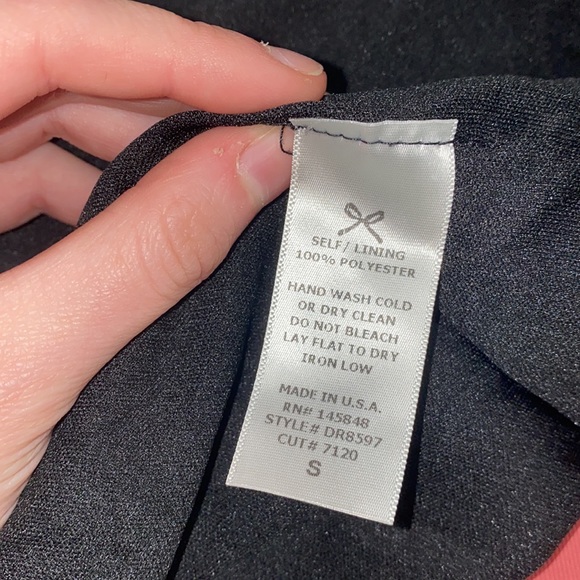 🎱Beautiful floral flowy dress! - Picture 6 of 6